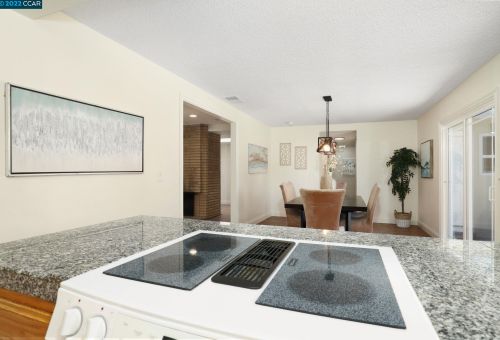 3711 Sierrawood Ct, Concord CA 94519-1423 exterior