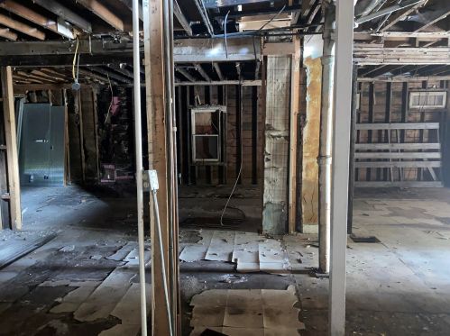 701 Knapp St, Grand Rapids MI 49505-4420 exterior