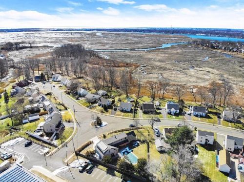 34 Nells Rd, Milford CT 06460-5444 exterior