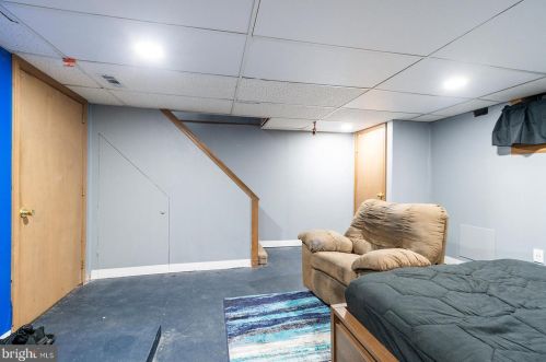 5411 Erdrick St, Philadelphia PA 19135-1013 exterior