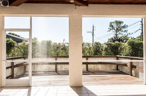 4800 26 Pl, Naples FL 34116-6934 exterior