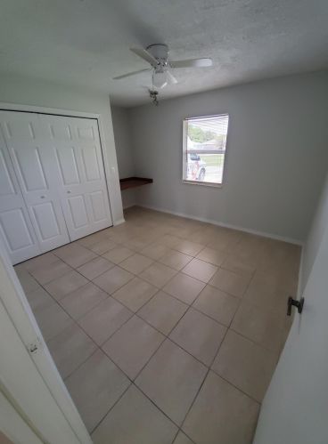 348 Placid Ave, Fort Pierce FL 34983-1130 exterior