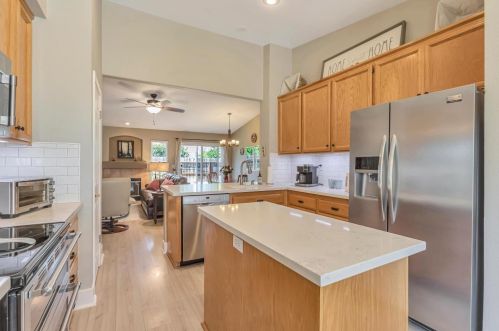 928 Carter St, Folsom CA 95630-9569 exterior