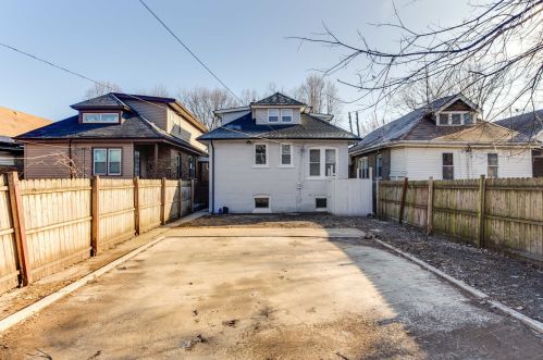 5228 Green St, Chicago IL  60609-6132 exterior