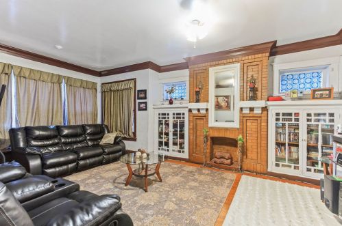 6328 Mozart St, Chicago IL 60659-1521 exterior