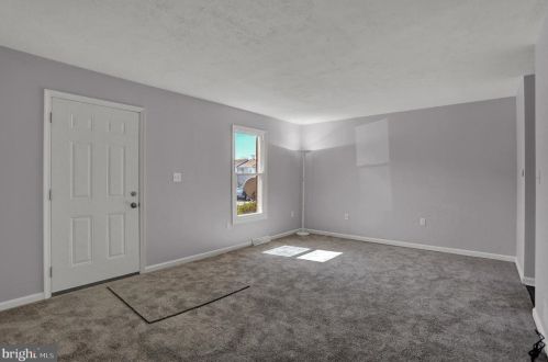 202 Georgetown Cir, Hanover PA 17331-2363 exterior