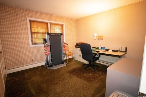 4 Ryder Ct, Huntington Station NY 11746-6142 exterior