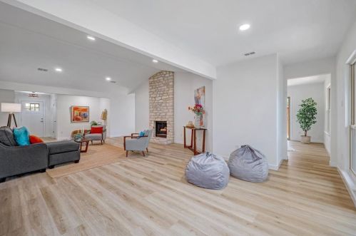 11903 Bobcat Trl, Austin TX exterior