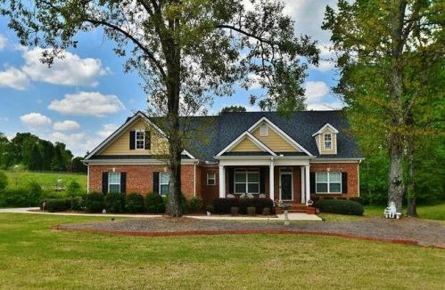 4591 Clarks Brg Rd, Gainesville GA 30506-2984 exterior