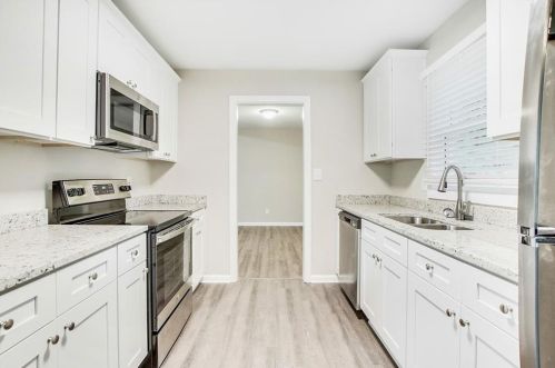 6395 El Caudillo Ct, Atlanta GA  30349-4032 exterior