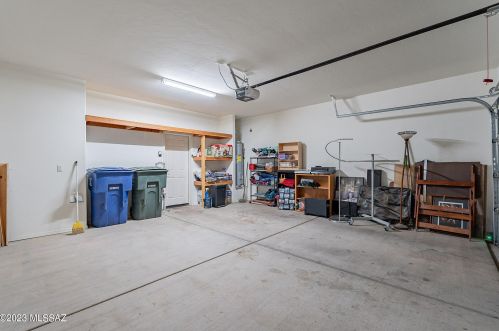 7675 Majestic Palm Ln, Tucson AZ 85756-6112 exterior