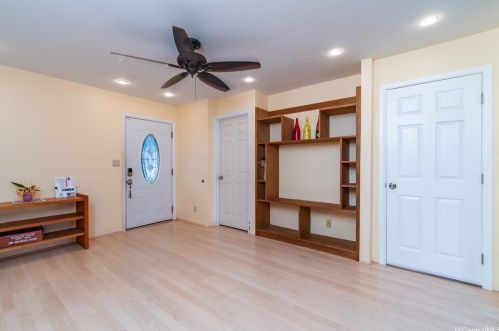 1575 Kilohana St, Honolulu HI 96819-3713 exterior