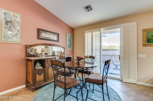 1534 Bank Swallow Rd, Green Valley AZ 85614-6025 exterior