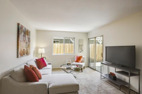 1600 Edsel Dr, Milpitas CA 95035-5931 exterior