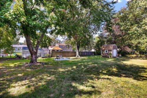 359 Lexington St, Woburn, MA 01801-5979