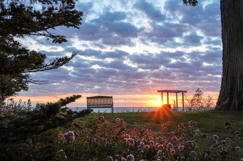 3147 Scenic Dr, Meskegon MI  49445-9609 exterior