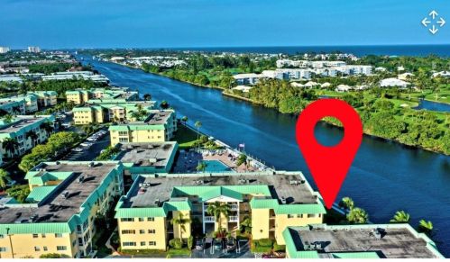 6 Colonial Club Dr, Boynton Beach, FL 33435-8319