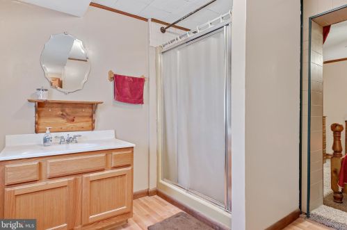 373 High St, Hanover PA 17331-3922 exterior