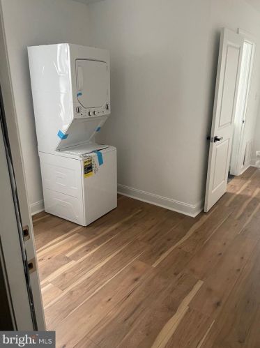 1941 23rd St, Philadelphia PA  19145-2700 exterior