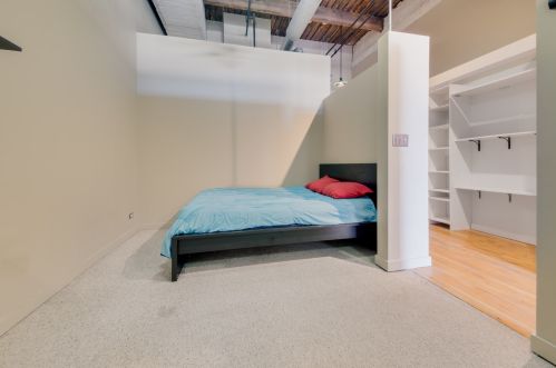 1918 Michigan Ave, Chicago IL  60616-1260 exterior