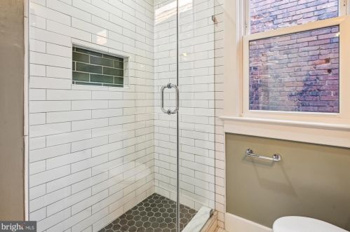 619 14th St, Washington DC  20002-5413 exterior