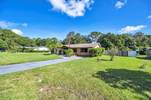 2860 Rainbow Dr, Fort Pierce, FL 34981-4983