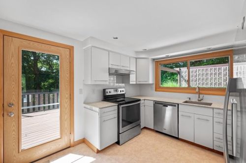 309 Highland Pne Ct, Pittsburgh PA 15237-2019 exterior