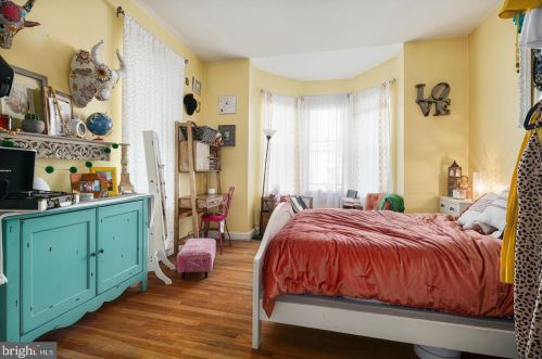 865 26 St, Philadelphia PA 19146-4402 exterior