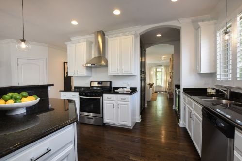 5847 Nashville Ave, Chicago IL 60638-4112 exterior