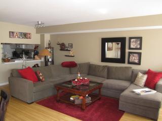 1974 Muirfield Cir, Hoffman Estates IL  60123-5619 exterior