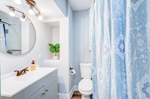 303 109 St, Chicago IL 60628-3308 exterior