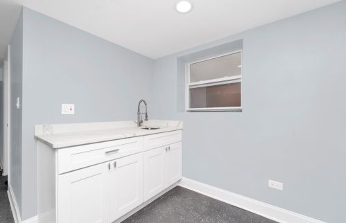 7349 Winchester Ave, Chicago IL 60626-1509 exterior