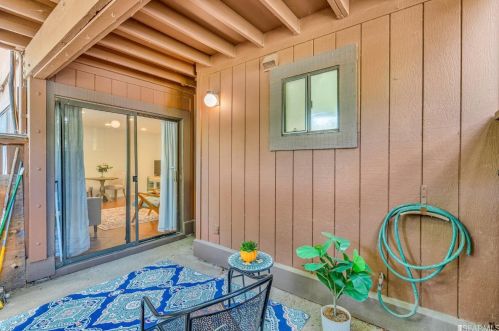 8136 Camelback Pl, Concord CA 94523-1225 exterior