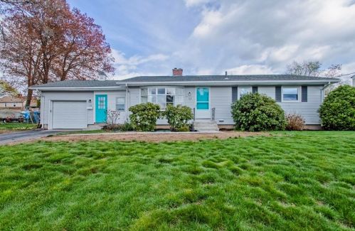 112 Brookline Ave, West Springfield, MA 01089-2212