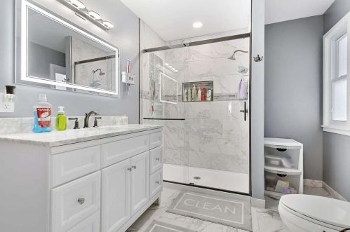 3911 56th St, Milwaukee WI  53220-2632 exterior