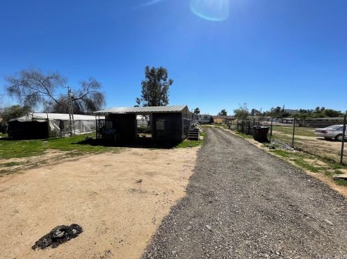 21931 Cedar St, Perris CA 92570-9289 exterior