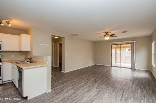 2638 Cambridge Ring Dr, Tucson AZ 85706-3658 exterior