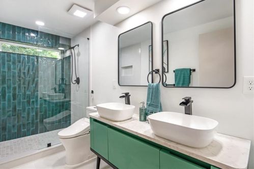 3904 Gladney Dr, Atlanta GA  30340-4618 exterior