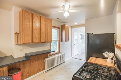 216 Logan Ave, Camden NJ 08106-1136 exterior