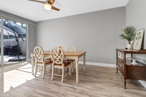 6068 Towncenter Cir, Naples FL 34119-9556 exterior