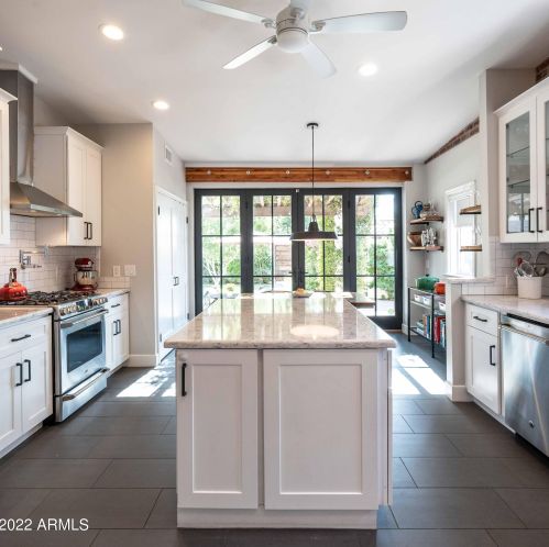 1815 11 Ave, Phoenix AZ 85021-4415 exterior