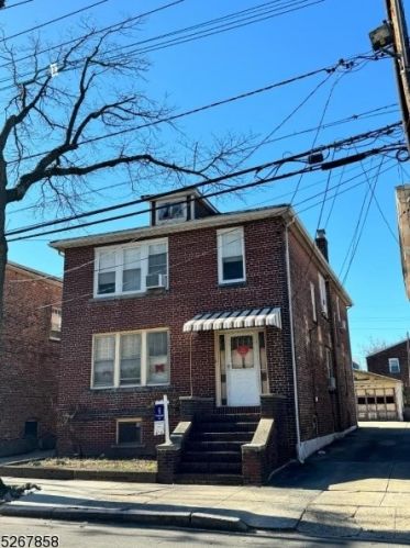 494 13 St, Newark NJ 07107-1105 exterior