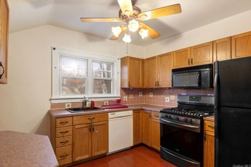 696 3 Ave, Mount Vernon NY 10550-3902 exterior