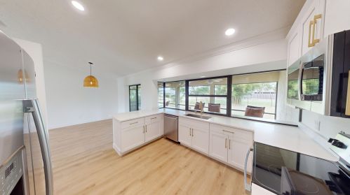 384 Kestor Dr, Fort Pierce FL  34953-5515 exterior