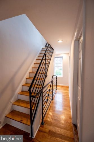 4711 Fowler St, Philadelphia PA 19127-1002 exterior