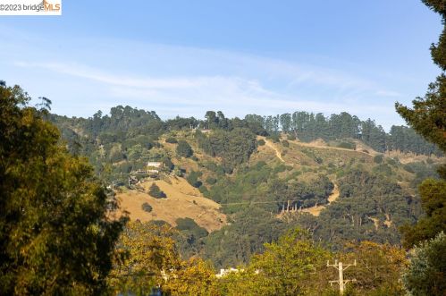 1519 Fairview St, Berkeley CA 94703-2414 exterior