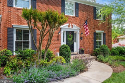 711 Ridge Dr, Mc Lean, VA 22101-1621