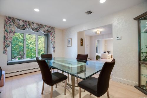 15 Long Acre Ln, Huntington Station NY 11746-7926 exterior