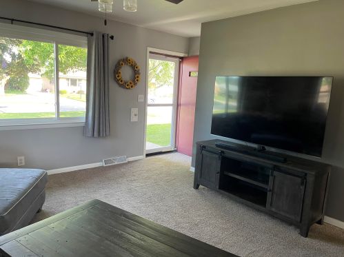 4468 65, Milwaukee WI 53220-3420 exterior