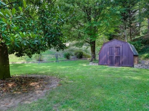 1028 Holly Dr, Gainesville GA 30501-2115 exterior